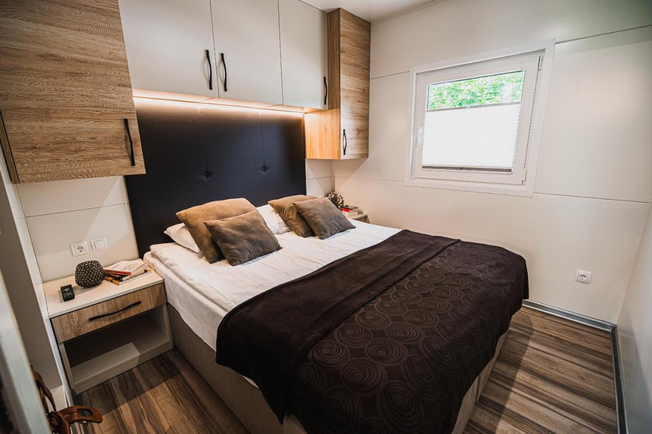 Premium Mobile Homes With Thermal Riviera Tickets Catez ob Savi Kültér fotó
