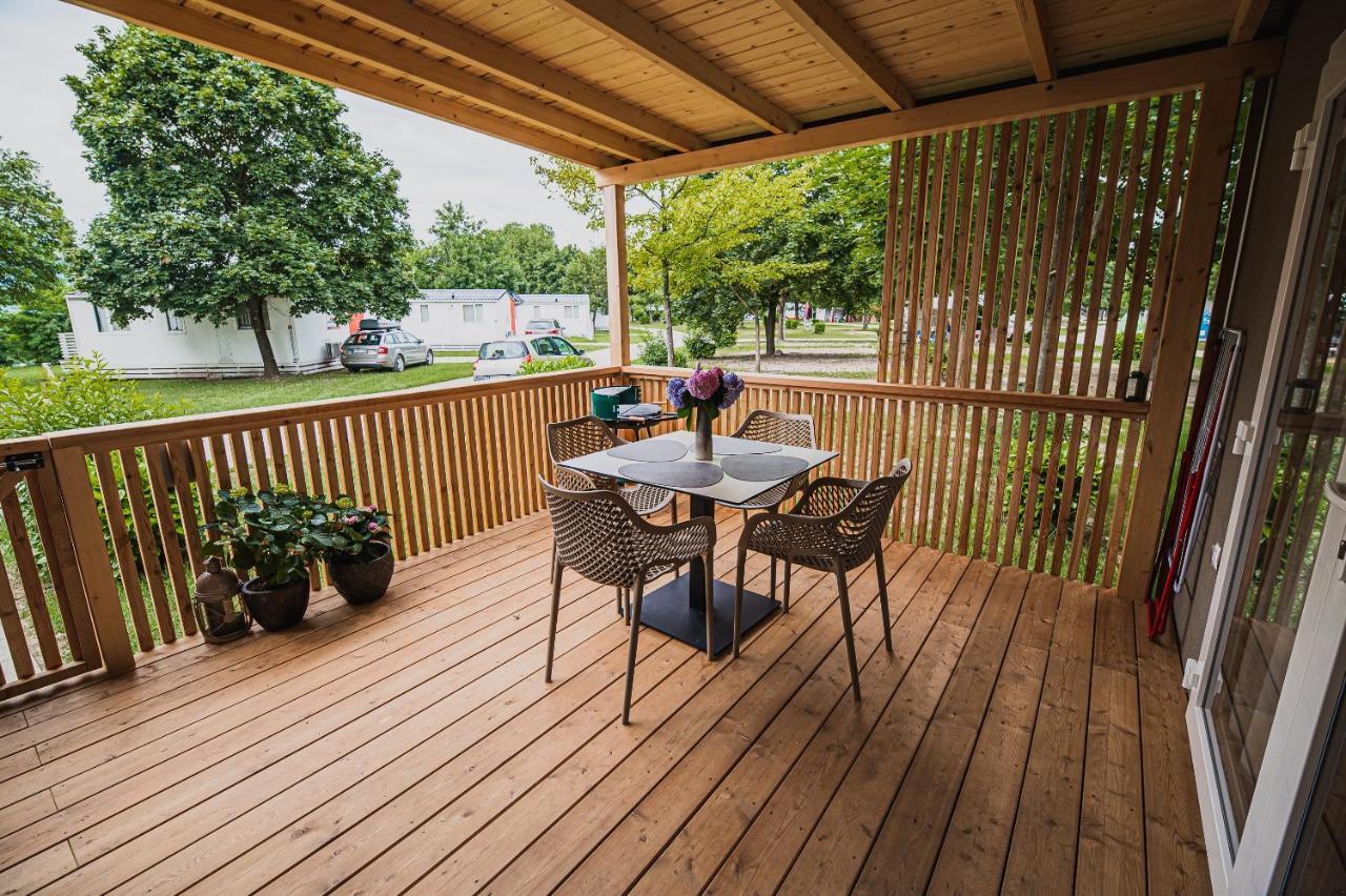 Premium Mobile Homes With Thermal Riviera Tickets Catez ob Savi Kültér fotó