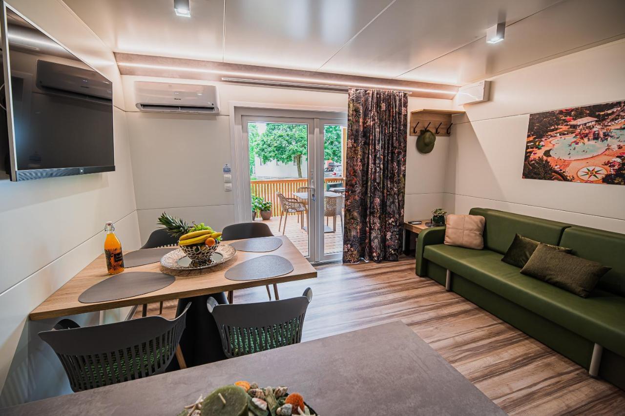 Premium Mobile Homes With Thermal Riviera Tickets Catez ob Savi Kültér fotó