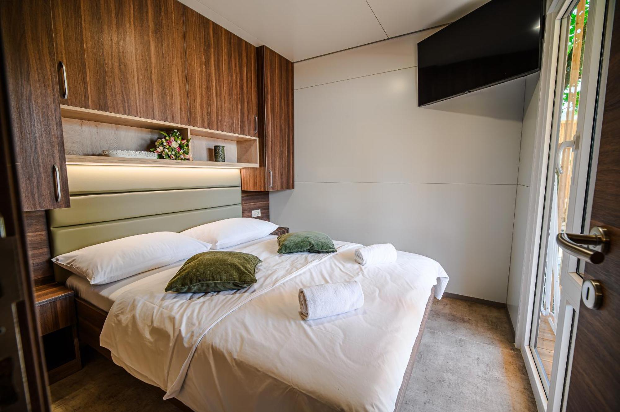 Premium Mobile Homes With Thermal Riviera Tickets Catez ob Savi Kültér fotó